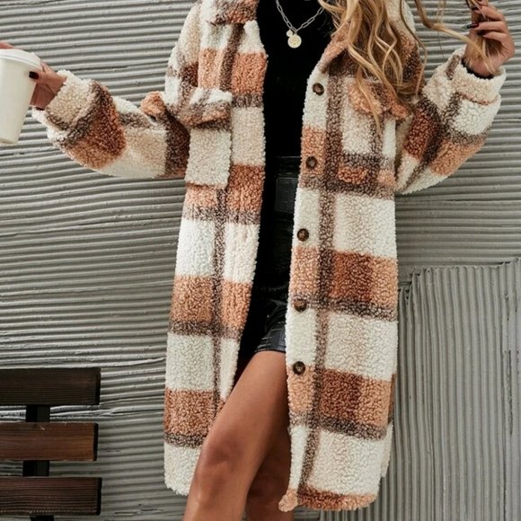 Plaid print button down shacket - Picture 3 of 5